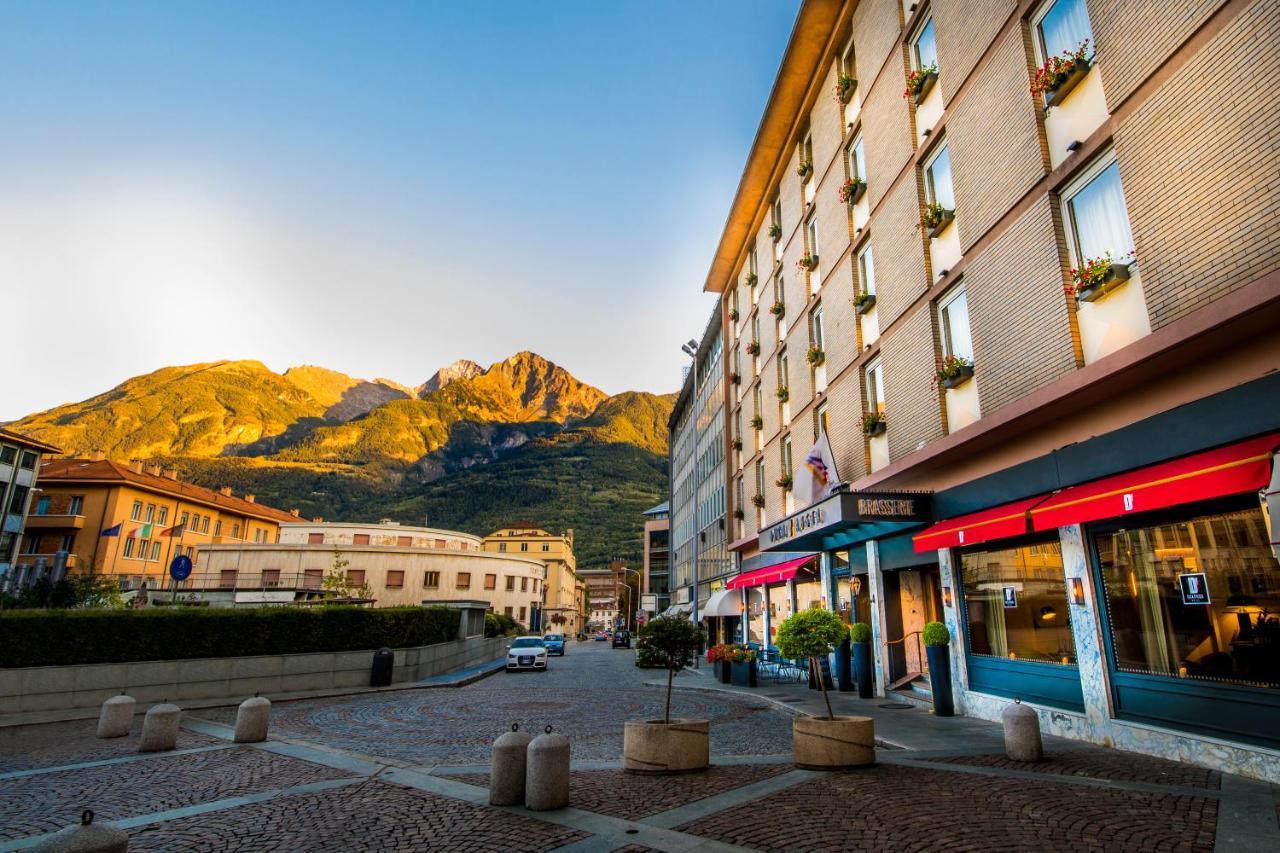 Duca D'Aosta Hotel Exterior foto