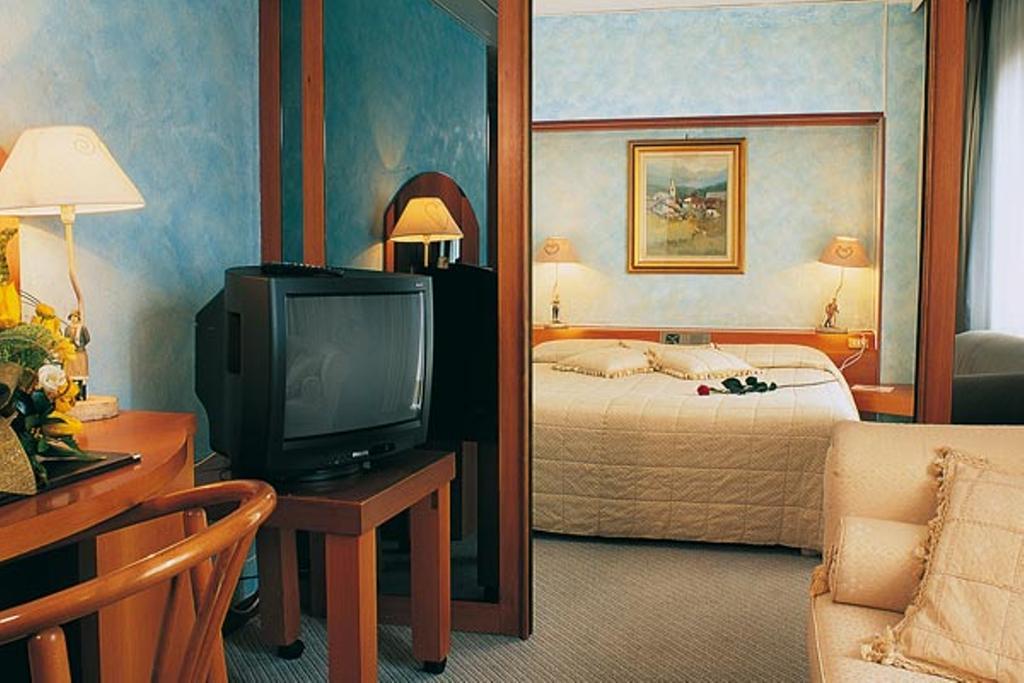 Duca D'Aosta Hotel Zimmer foto